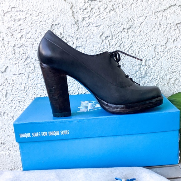 John Fluevog Leather Heels - Picture 4 of 8